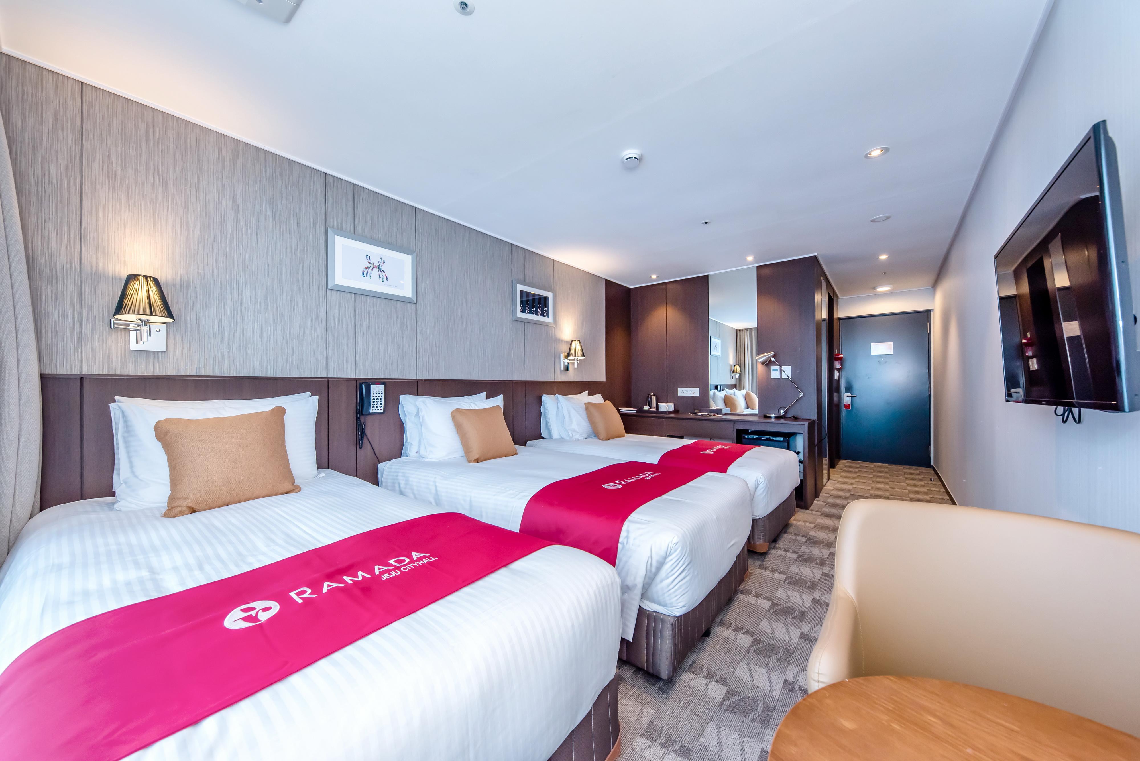 Ramada By Wyndham Jeju City Hall Kültér fotó