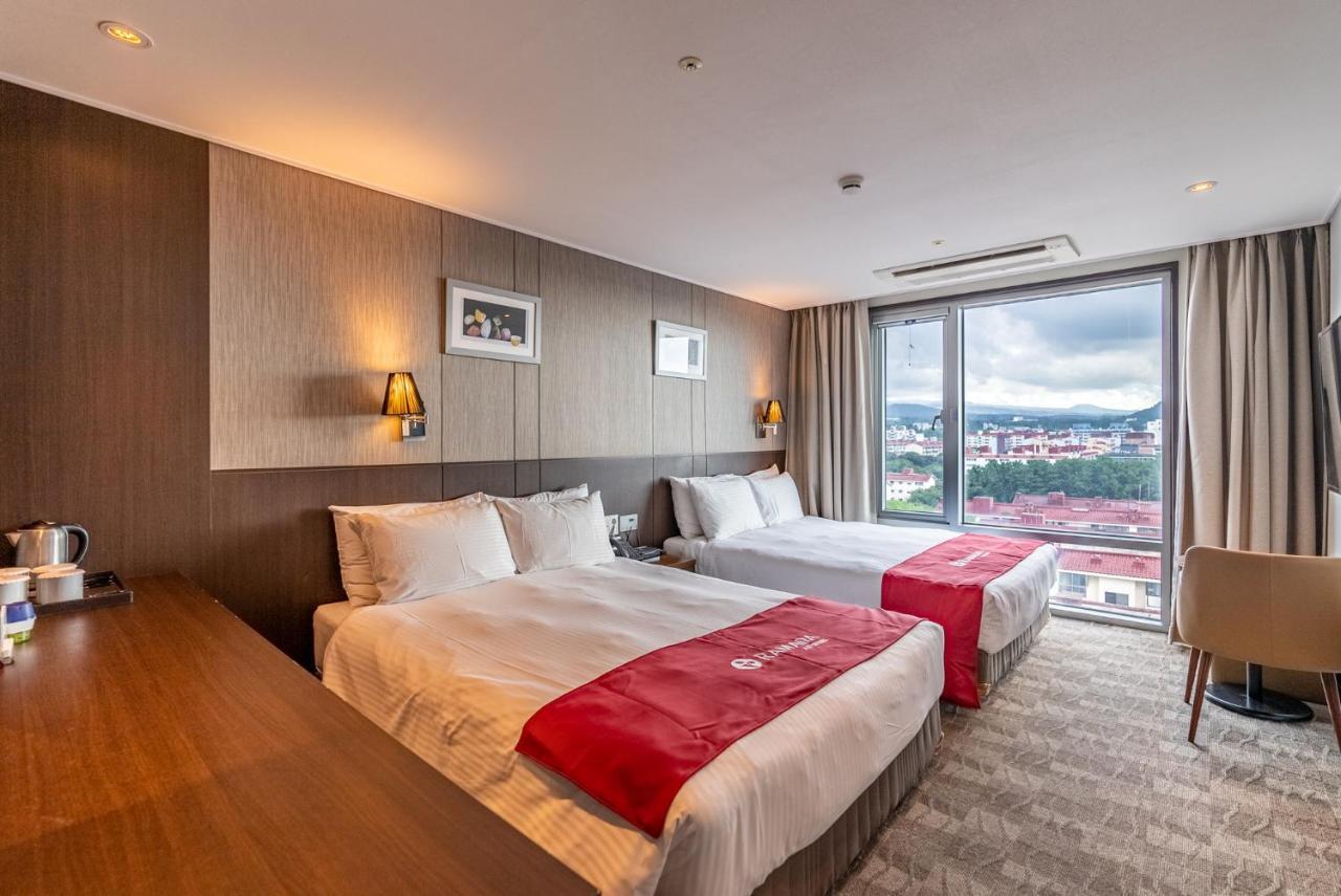 Ramada By Wyndham Jeju City Hall Kültér fotó