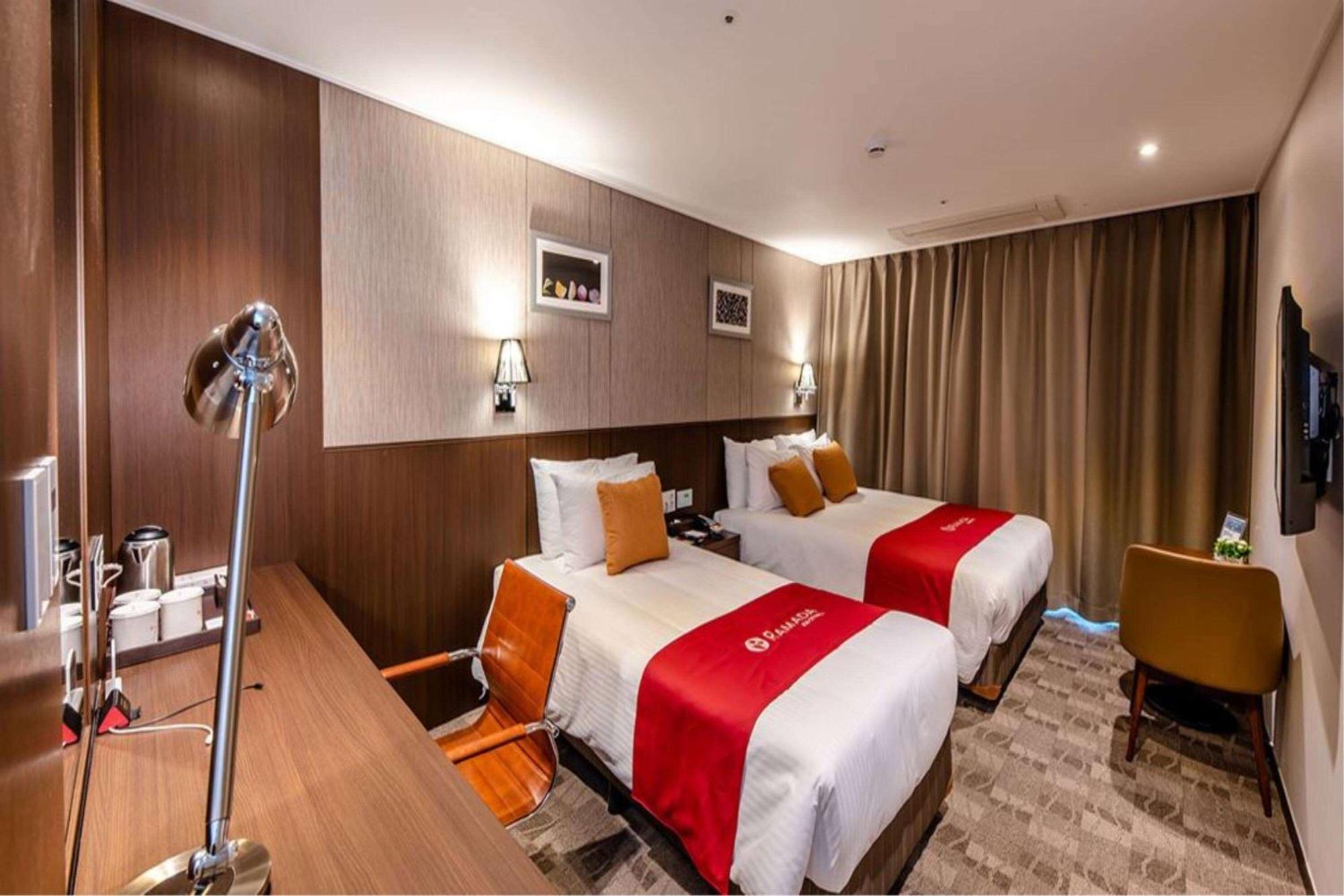 Ramada By Wyndham Jeju City Hall Kültér fotó