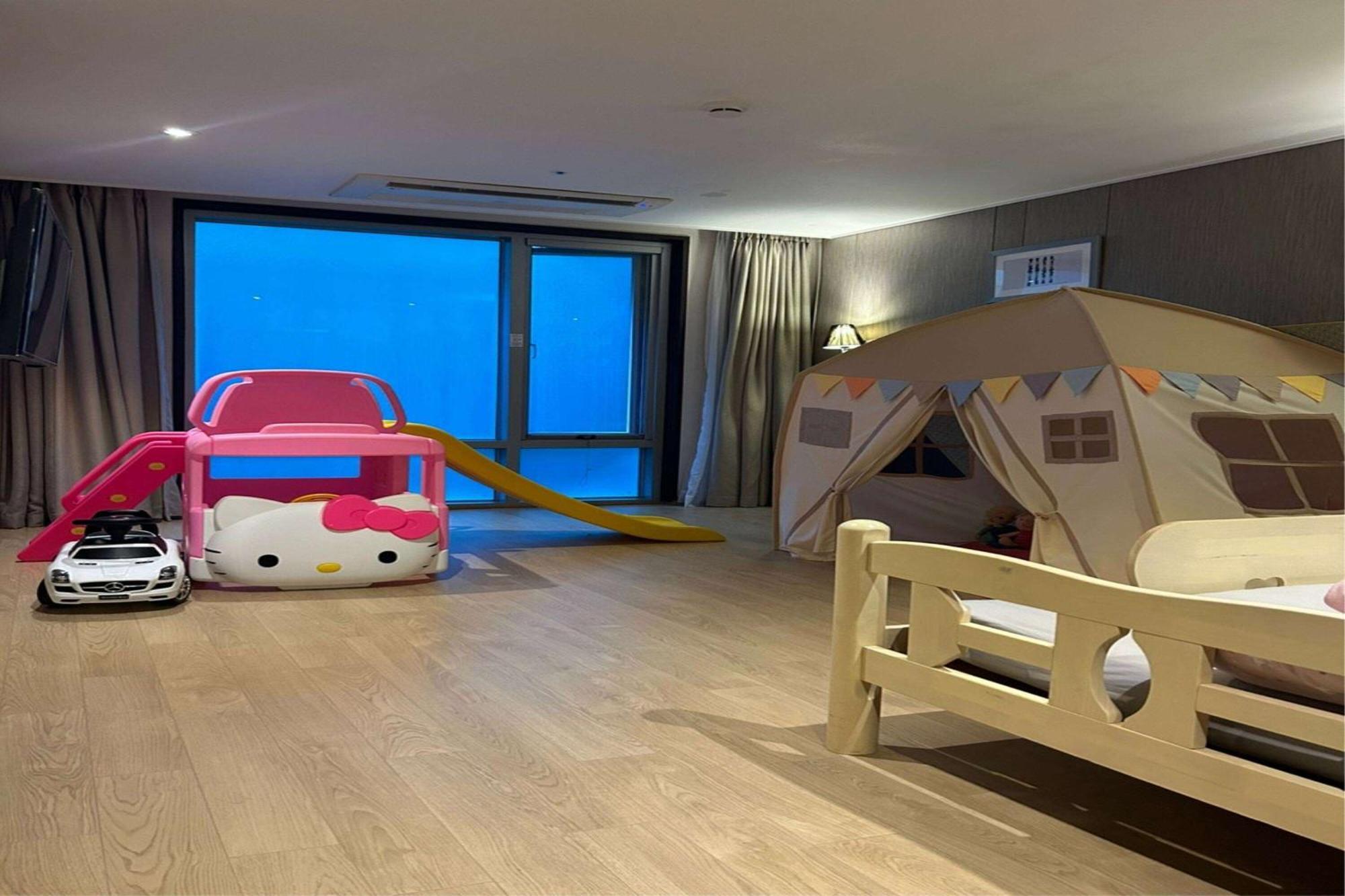 Ramada By Wyndham Jeju City Hall Kültér fotó