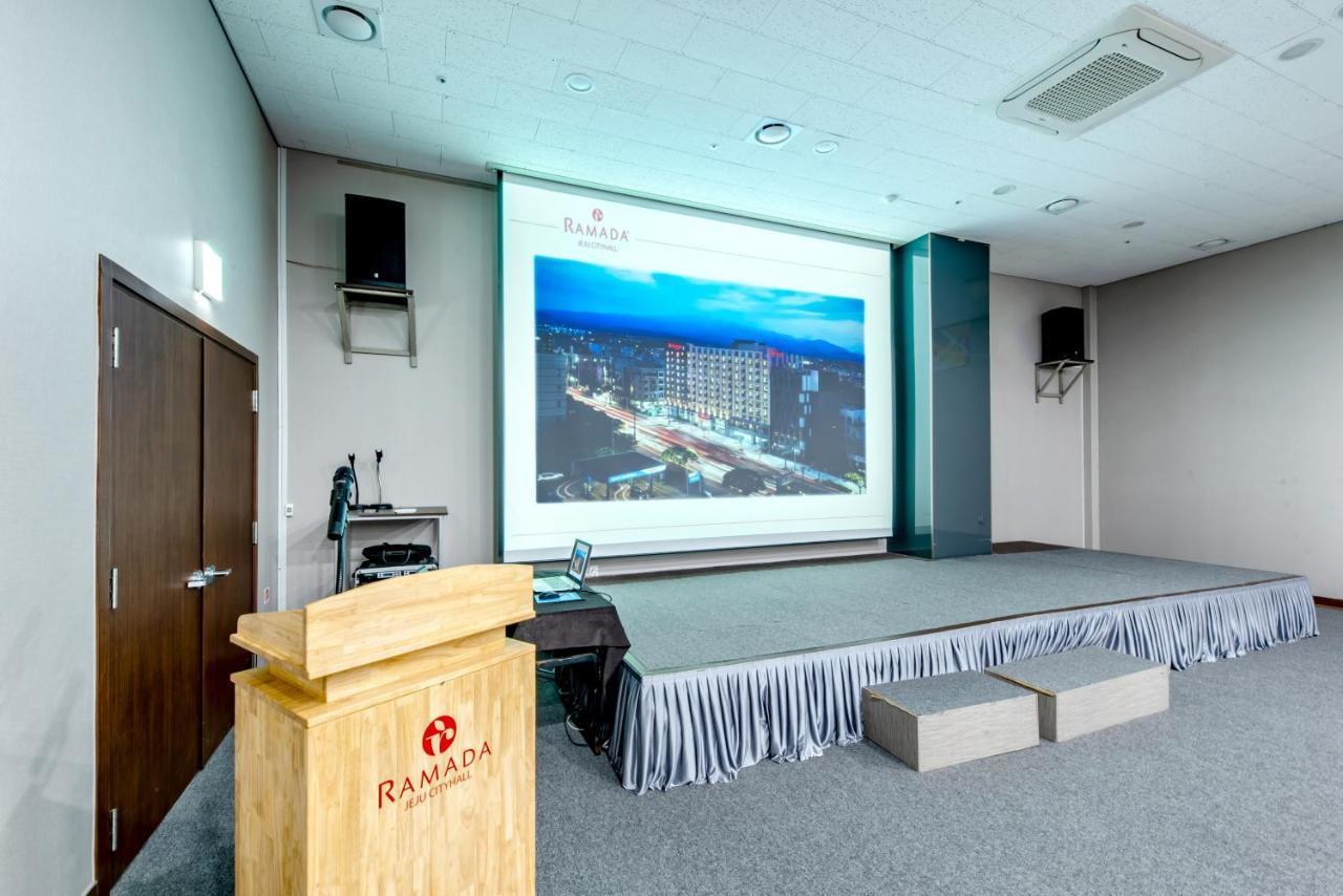 Ramada By Wyndham Jeju City Hall Kültér fotó